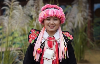unique wedding ceremony of kho mu ethnic people