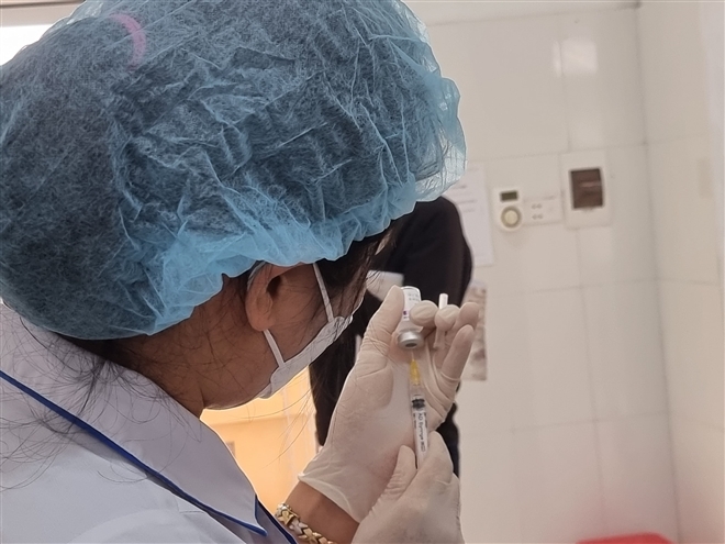 who speaks highly of vietnams vaccine management system