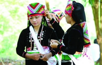 unique wedding ceremony of kho mu ethnic people