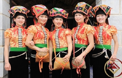 unique costumes of northwest ethnic minority people