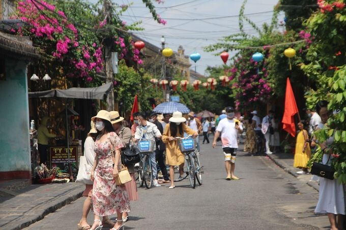 authorities close many tourist religious sites amid new covid 19 outbreak