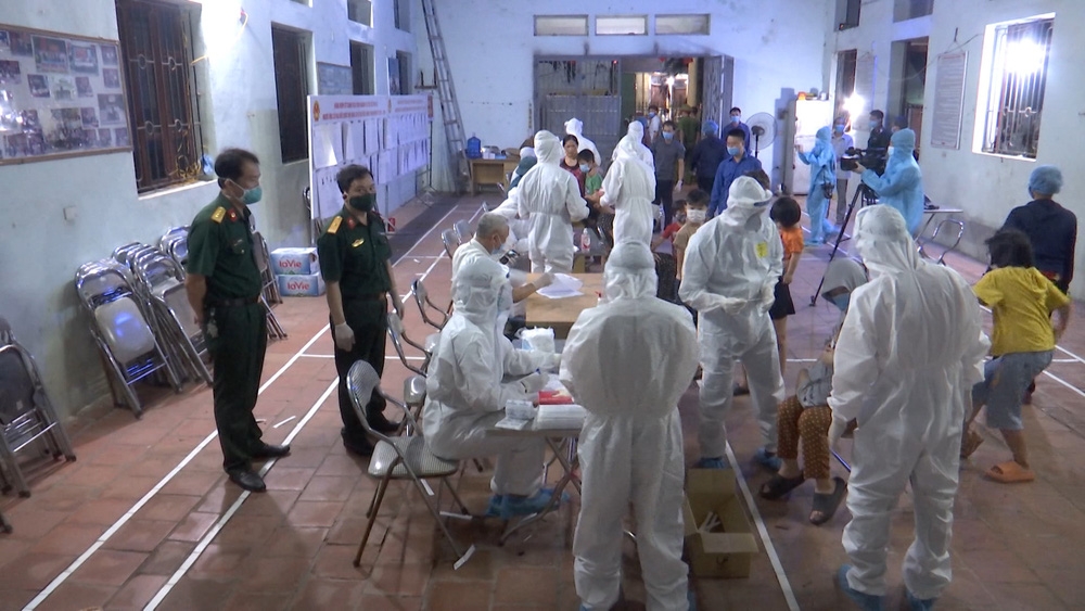 heart wrenching photos of exhausted frontline health workers