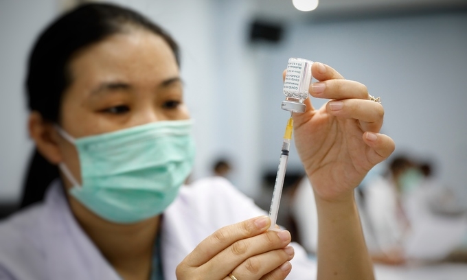 More Covid-19 vaccines arrive in Vietnam