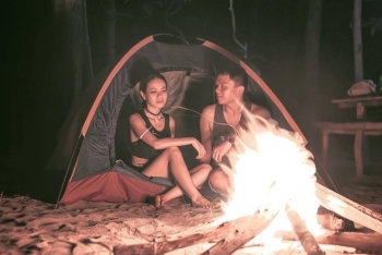 indonesian vietnamese travelling couple quit high paid job to travel across vietnam