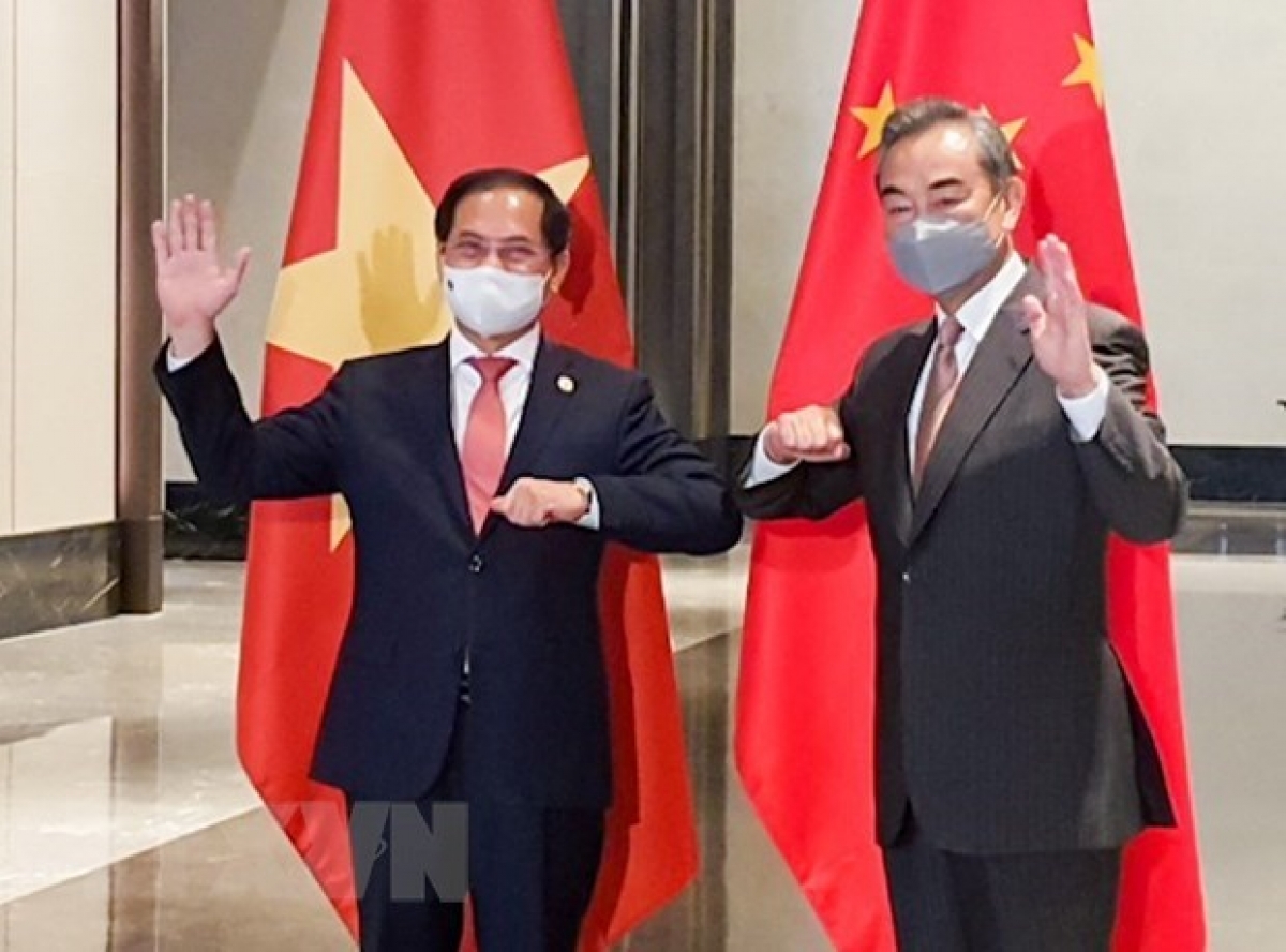vietnam china strive to reach code of conduct in the bien dong sea