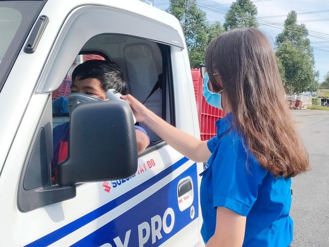 Special volunteers assist at Covid-19 frontline