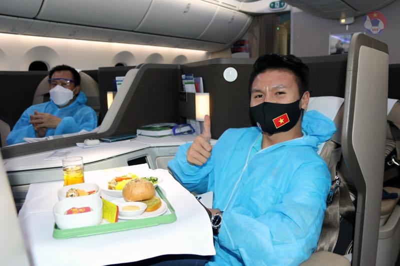 Vietnamese football stars grateful for special in-flight meals