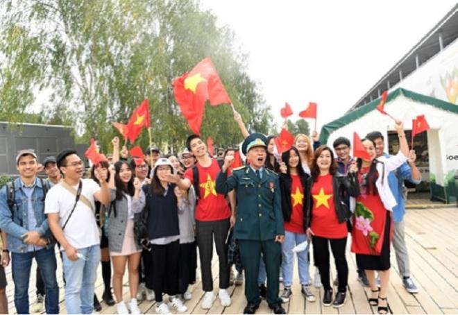 In pictures: Vietnam puts on impressive fire performance, finishes first in qualifying match In pictures: Vietnam's impressive shooting performance in 2020 Tank Biathlon’s qualifying match