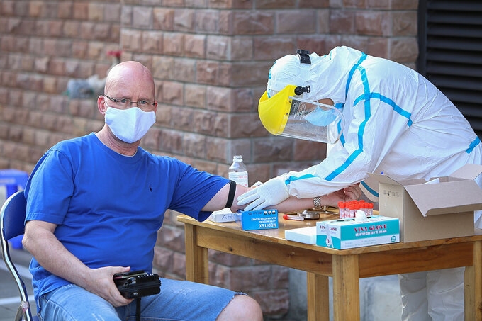 two more covid 19 cases reported over 3200 foreigners in da nang test negative for coronavirus