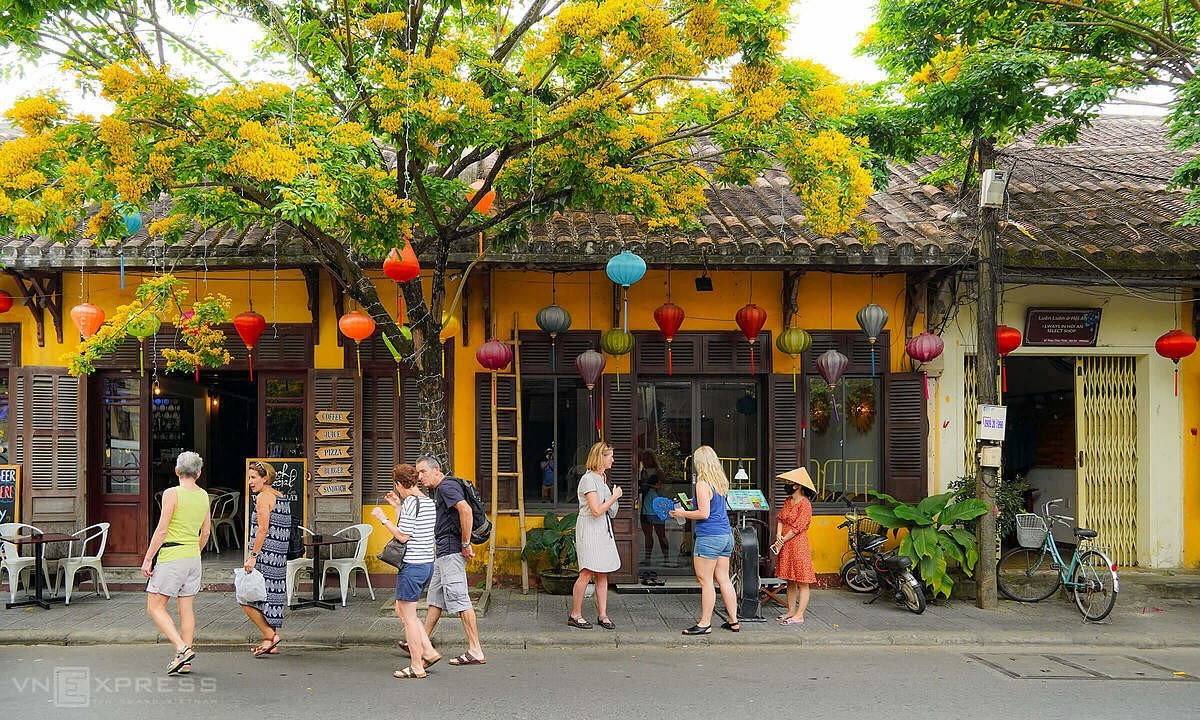 stranded foreign tourists find silver lining in vietnam