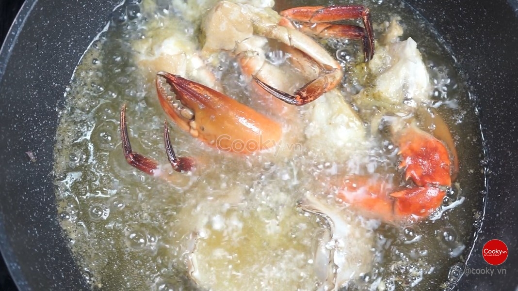 Secret recipe for tasteful sweet and sour tamarind crab