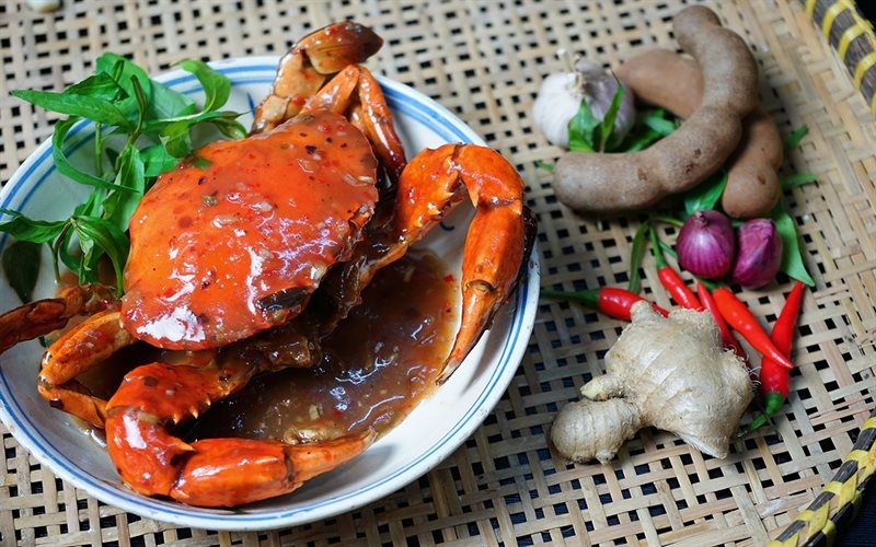 The  sweet and sour tamarind crab looks mouth-watering