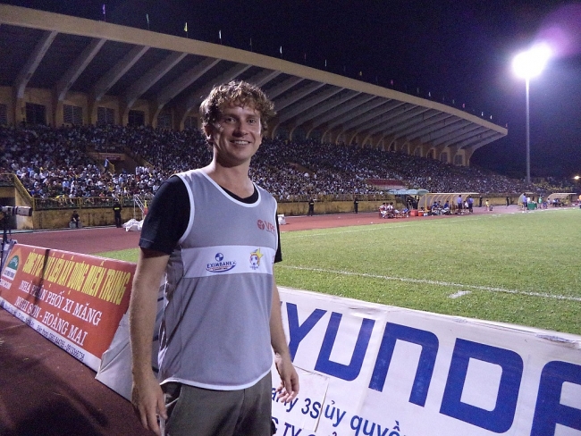British expat, the sport reporter with great love for V.League