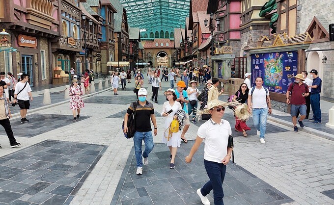 vietnam to stimulate domestic and international tourism