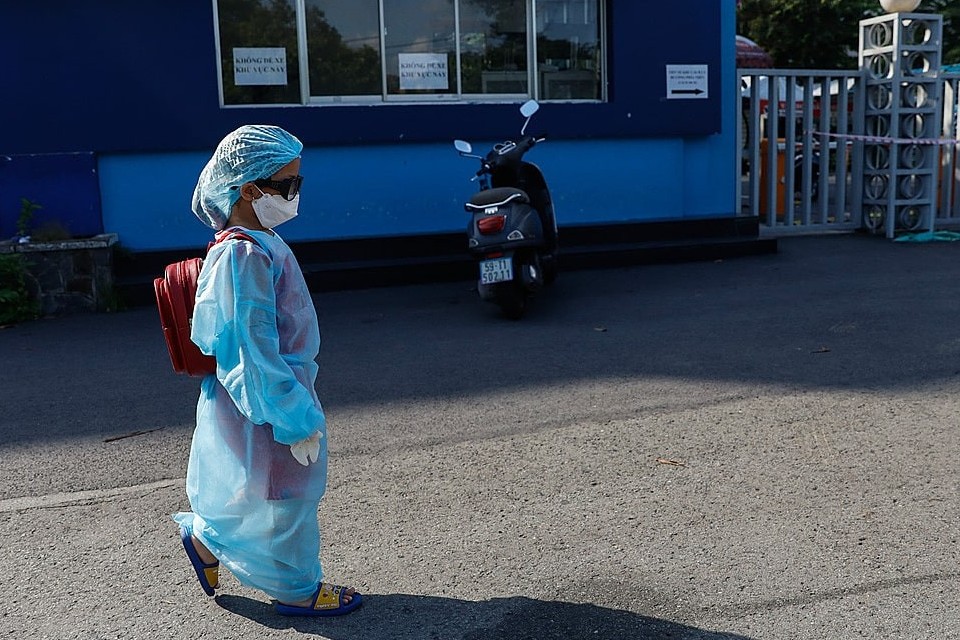 vietnamese children suffer heavy toll from 4th covid outbreak