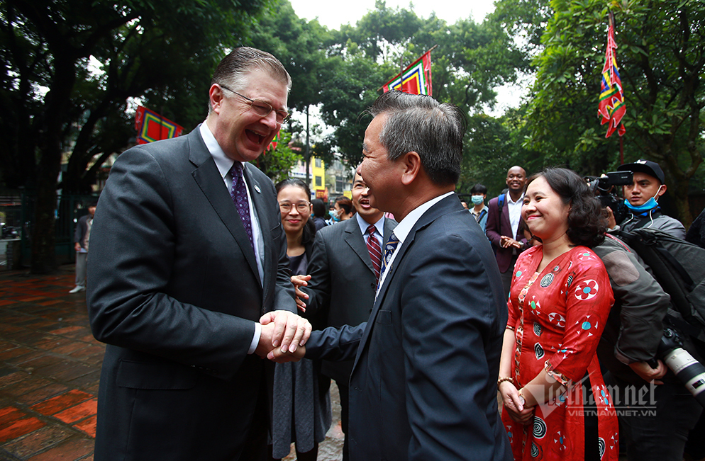 US national security advisor to visit Vietnam for security cooperation discussion The visit to the historic site aims to show respect for Vietnamese culture, including the nation’s traditional fondness for learning, while boosting mutual exchanges. (Photo: Vietnamnet)