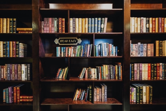 hidden bars in the heart of hanoi