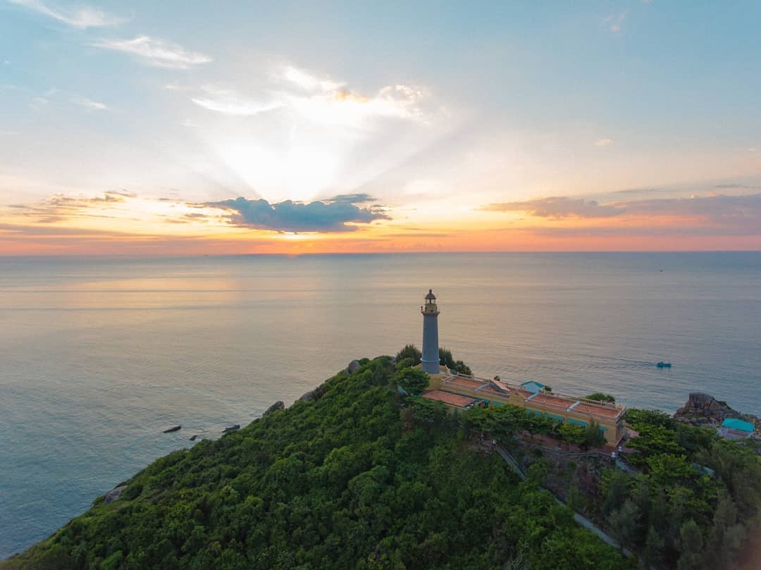 130 year old lighthouse gets first rays of sunlight in vietnam