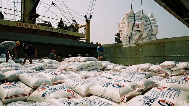 vietnams door to export rice to uk market wide open