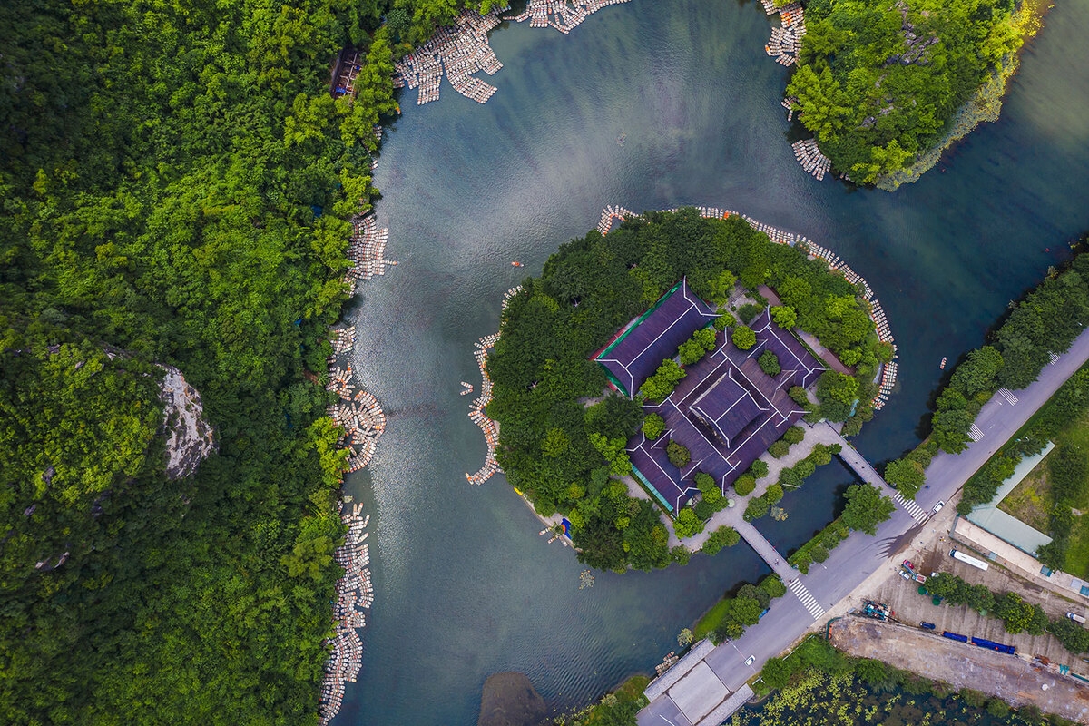 Get a chill weekend with a trip to Trang An