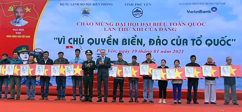 phu yen holds ceremony to encourage efforts of protecting sea and islands sovereignty