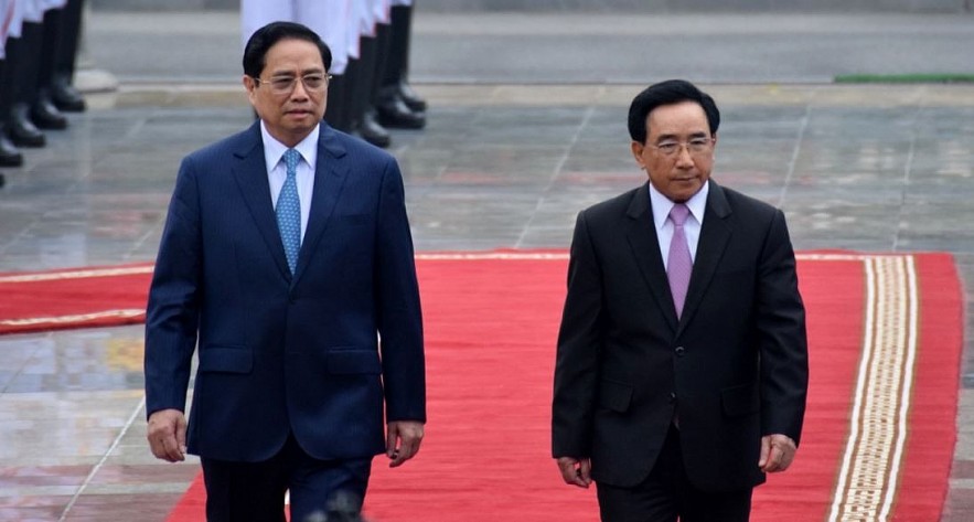 Photo: Laos Prime Minister Begins Visit in Vietnam