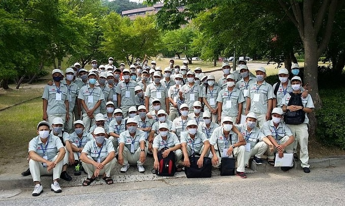 south korea allows vietnamese workers to overstay visa until 2022