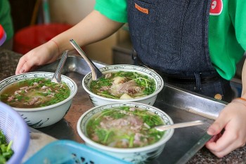 Businessman Brings Pho to Truong Sa Archipelago