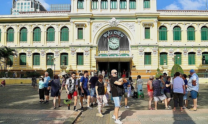 Vietnam Covid-19 Updates (Feb. 20): Nearly 42,000 New Cases Recorded