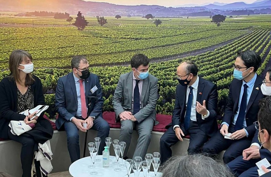 Vietnam, France Promote Agricultural Cooperation