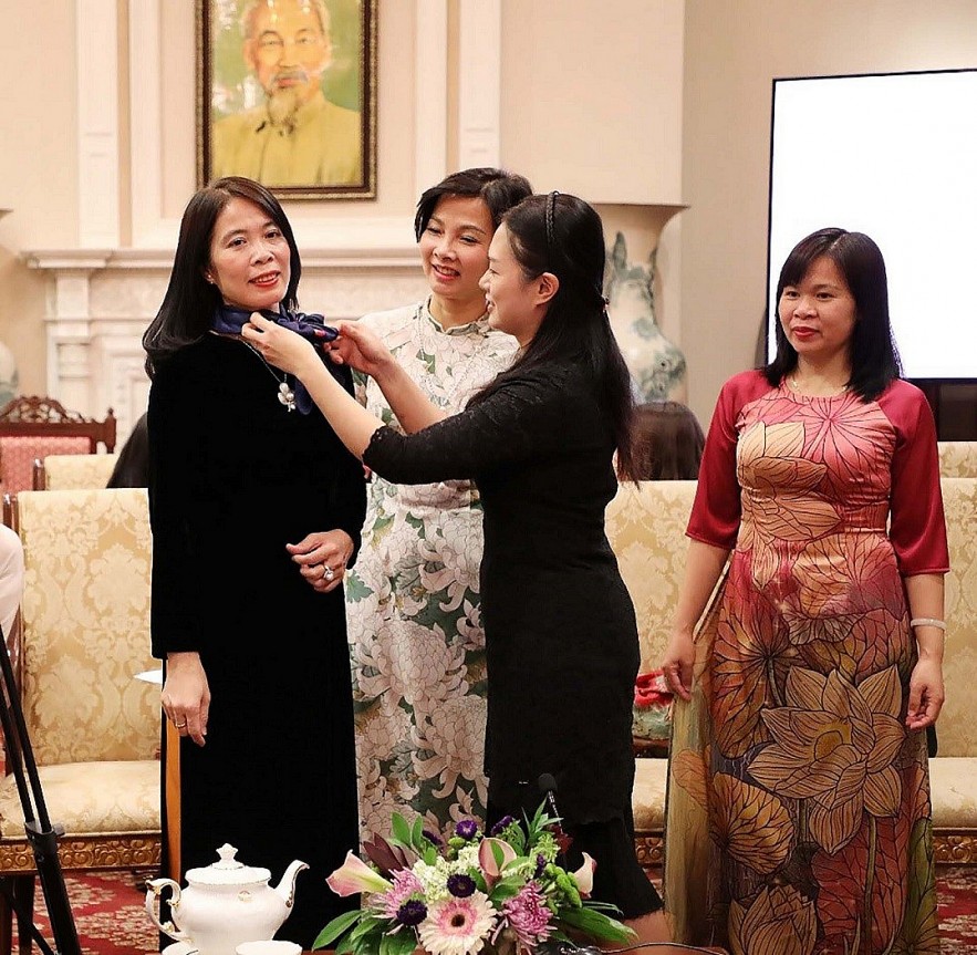 Wives of Foreign Diplomats Gather to Celebrate International Women's Day in Vietnam
