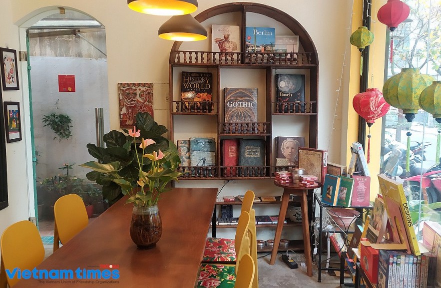 A Guide to Foreign-language Bookstores in Hanoi