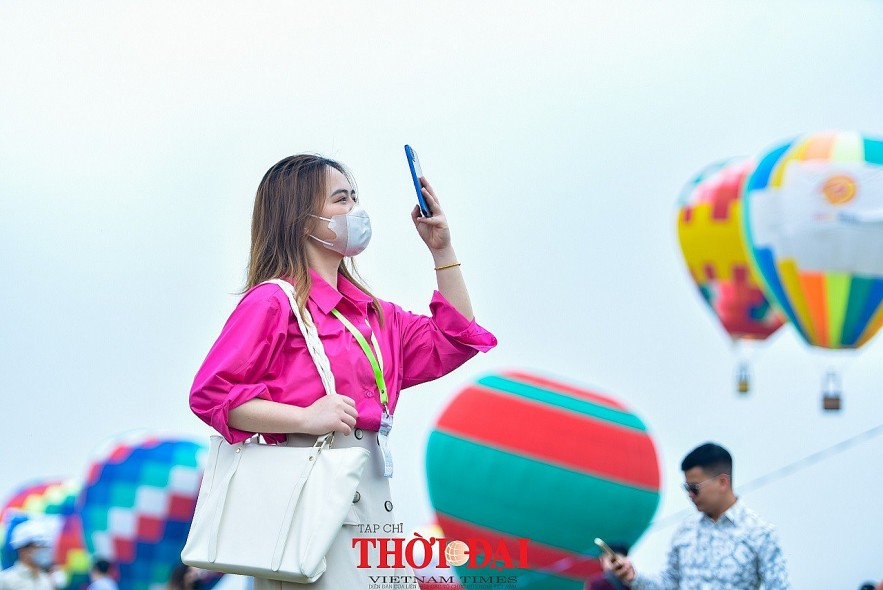 Photo: Air Balloons Colorize Hanoi's Sky Photo: Air Balloons Colorize Hanoi's Sky