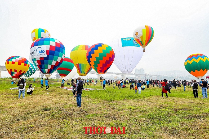 Photo: Air Balloons Colorize Hanoi's Sky Photo: Air Balloons Colorize Hanoi's Sky