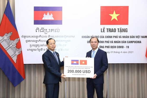 vietnam gifts usd 200000 to support cambodia against covid 19
