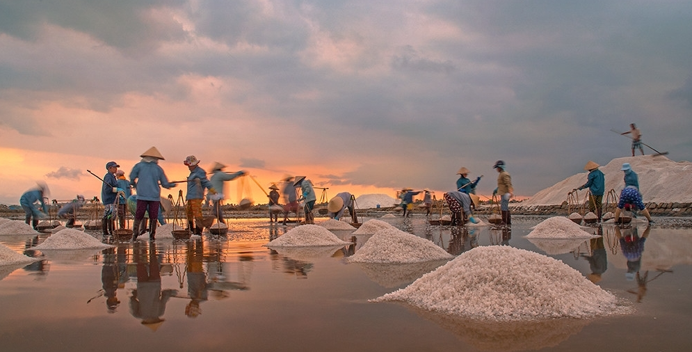 Stunning Hon Khoi salt field in Vietnam's most beautiful beach