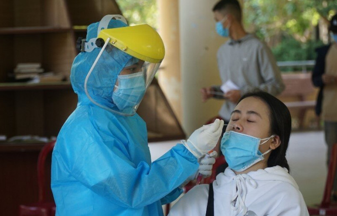 vietnam covid 19 updates april 11 9 imported cases in the last 24 hours