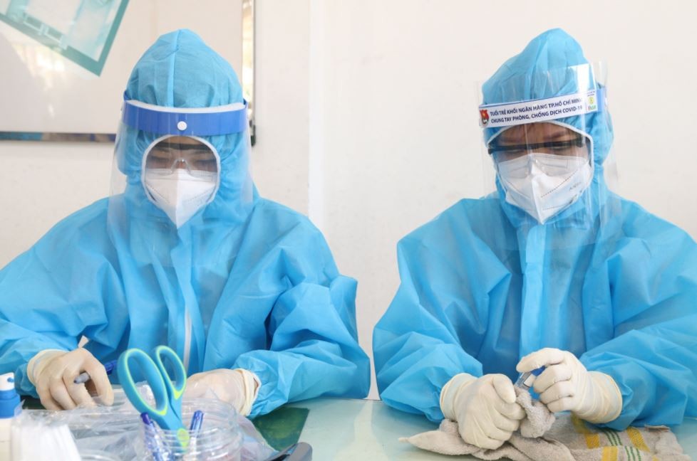 vietnam covid 19 updates april 1 infections fall down nearly 5000