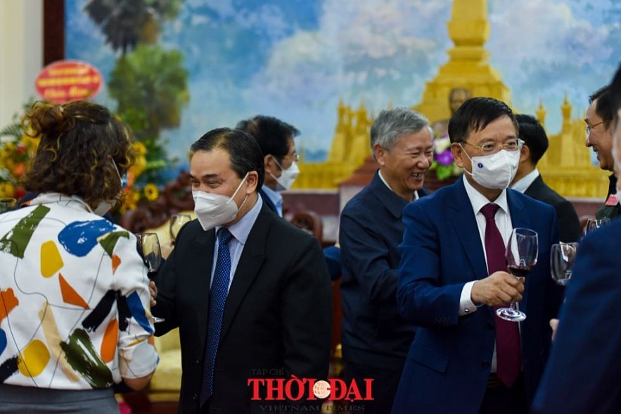 VUFO, Vietnam - Laos Friendship Association Congratulates Laos' Traditional Holiday
