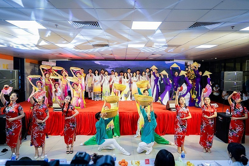 Vietnam-China Arts Competition of Universities in Ho Chi Minh City Reaches Final Night