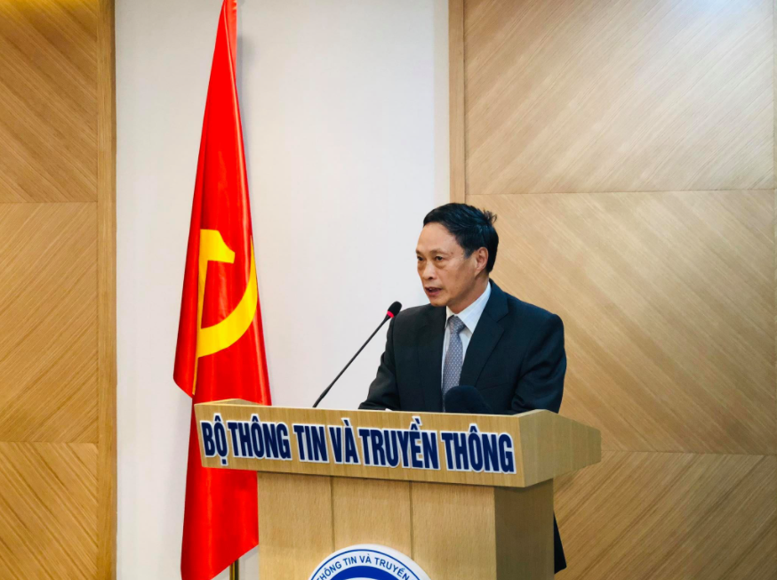 Stamp set published to honor Vietnamese diplomat