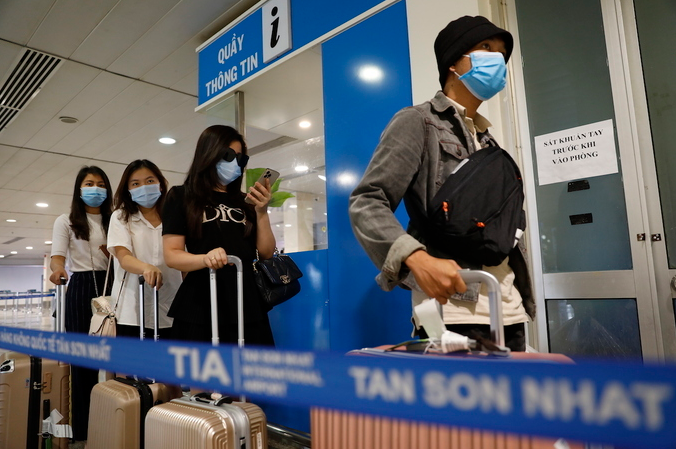 vietnam warns citizens to stay cautious with vaccine tourism