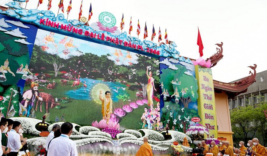 Vesak 2022: Pagodas Happy to Celebrate Buddha Festival After Two-year Hiatus