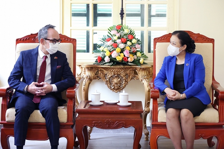 VUFO President receives newly-appointed Thailand Ambassador to Vietnam