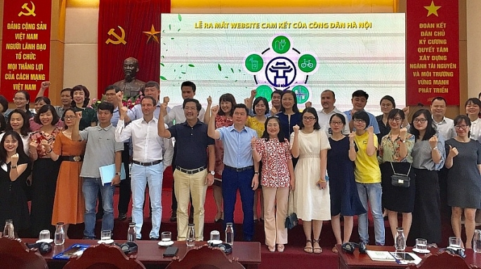 4159 1233 bay to tinh yeu voi ha noi bang nhung cam ket cai thien moi truong