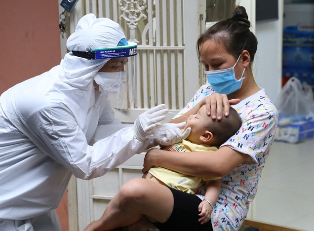 Covid News Briefing (July 18): Daily Infection Reaches Record, Hanoi Tightens Restrictions Covid News Briefing (July 18): Daily Infection Reaches Record, Hanoi Tightens Restrictions