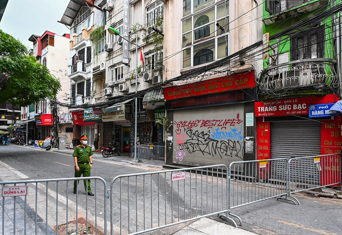 Covid News Briefing (July 18): Daily Infection Reaches Record, Hanoi Tightens Restrictions Covid News Briefing (July 18): Daily Infection Reaches Record, Hanoi Tightens Restrictions