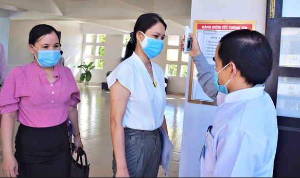 covid 19 updates august 18 7 fresh cases hanoi raises level of social distancing