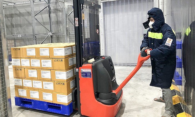 Vietnam Covid-19 Updates (August 14): 1.1 mln AstraZeneca Doses Arrive In Vietnam