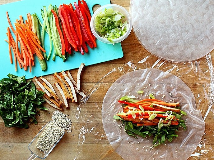 Easy-to-Make Vegetarian Spring Rolls For Vu Lan Festival